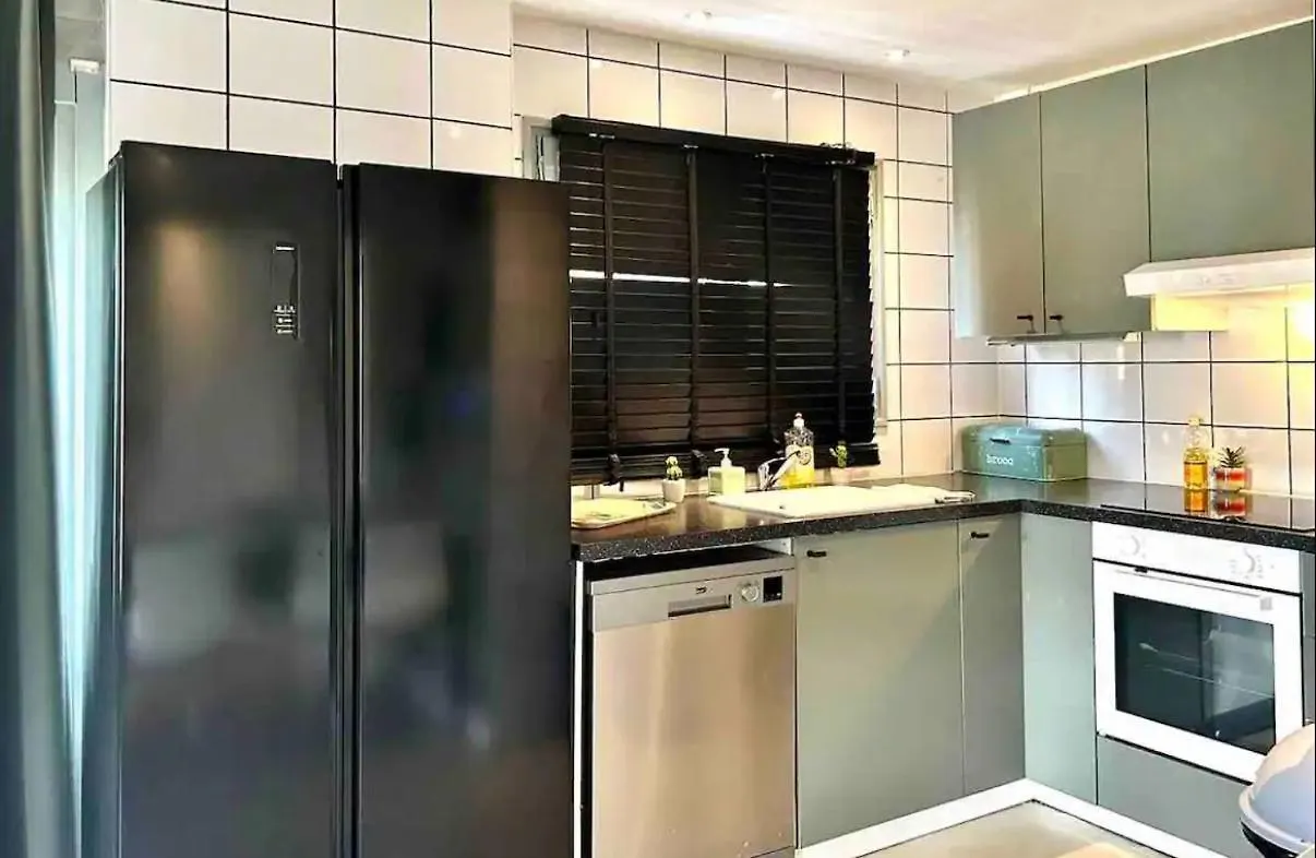 Jungle Style Lodge With Jacuzzi ,Sauna And Garden Near Amsterdam Vijfhuizen