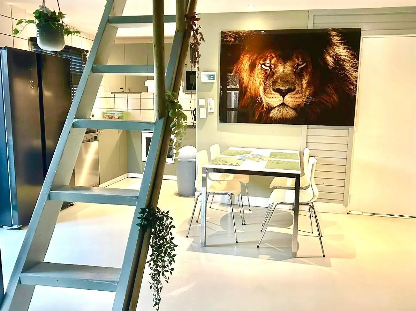 Jungle Style Lodge With Jacuzzi ,Sauna And Garden Near Amsterdam Vijfhuizen